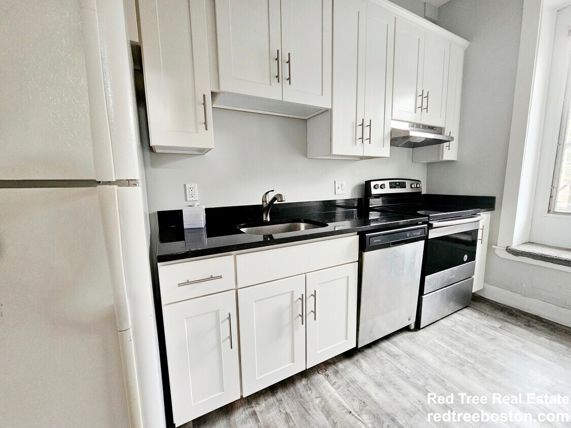 Foto principal - 1712 Beacon St