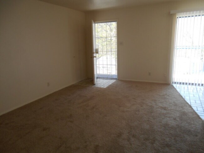 Foto del edificio - 1211 Coal Ave SE