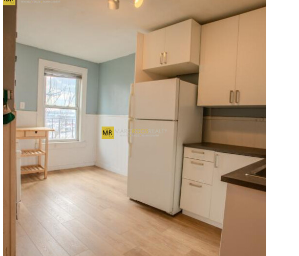 Primary Photo - 27 W 5th St