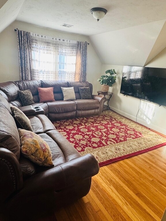 Building Photo - 25 John St