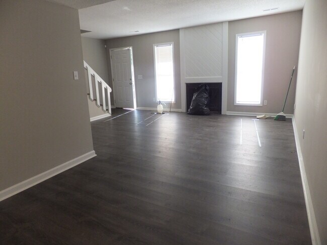Foto del edificio - 9023 Mahogany Row SE