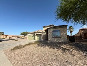 Building Photo - 13731 E Kirkwood Pl