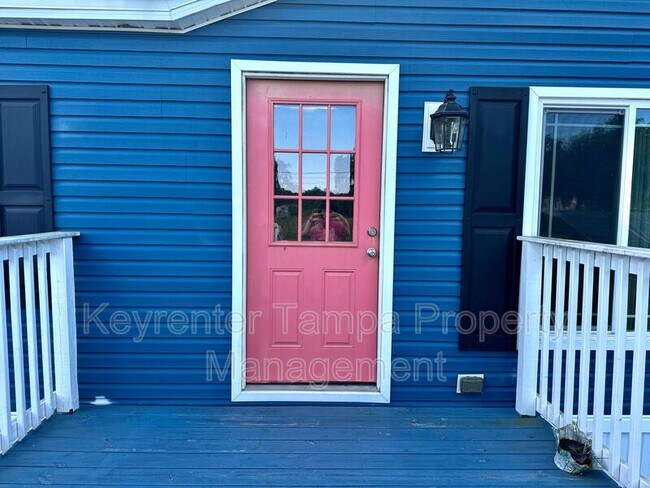 Foto del edificio - 8428 Highland Pines Ct