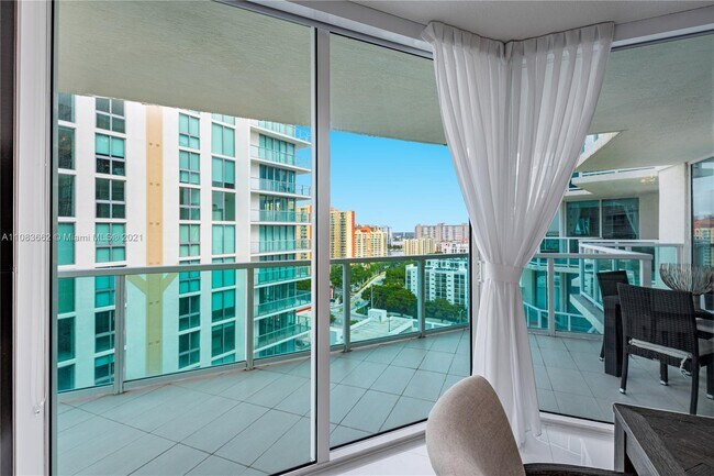 Building Photo - 400 Sunny Isles Blvd