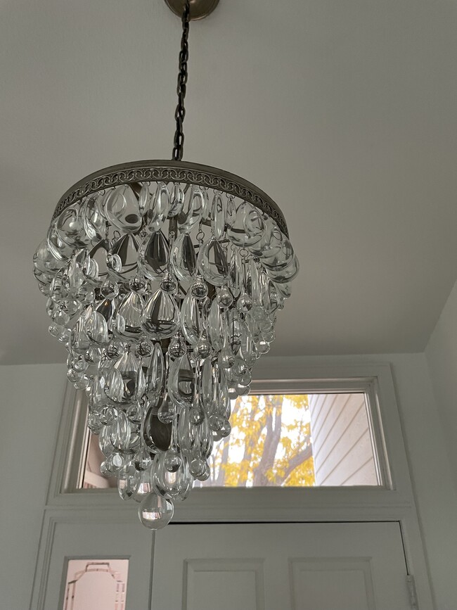 Front entry chandelier - 5600 Southridge Greens Blvd