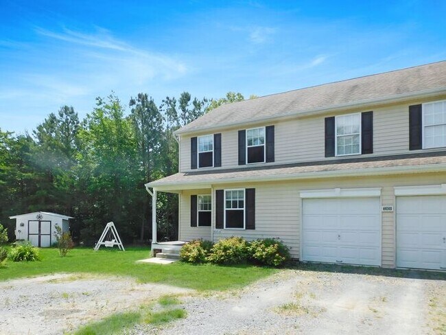 Building Photo - Pet Friendly 2 Story Duplex with Private Deck