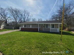 Building Photo - 9600 Gibralter Dr