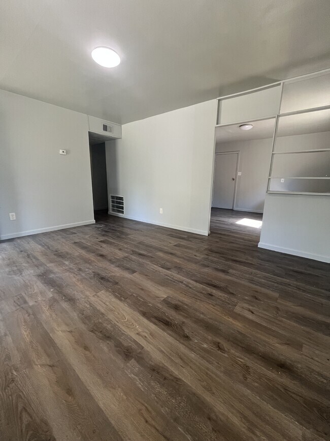 Foto del edificio - 526 St Leo Dr