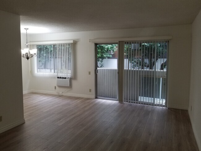 Balcony from Living Room - 1275 Barry Ave