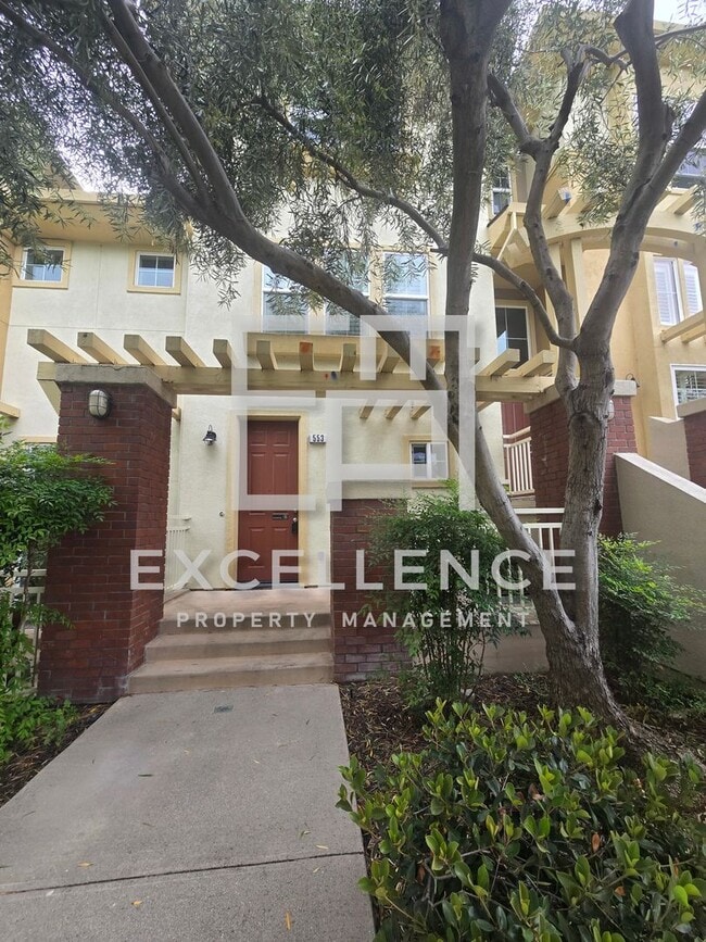 Building Photo - 553 N 9th St