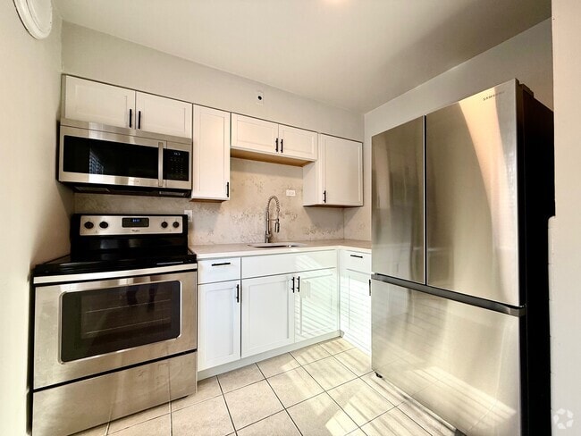 Building Photo - 5948 Nagel Ave