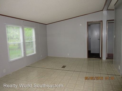 Building Photo - 633 Johnson Nursery Rd