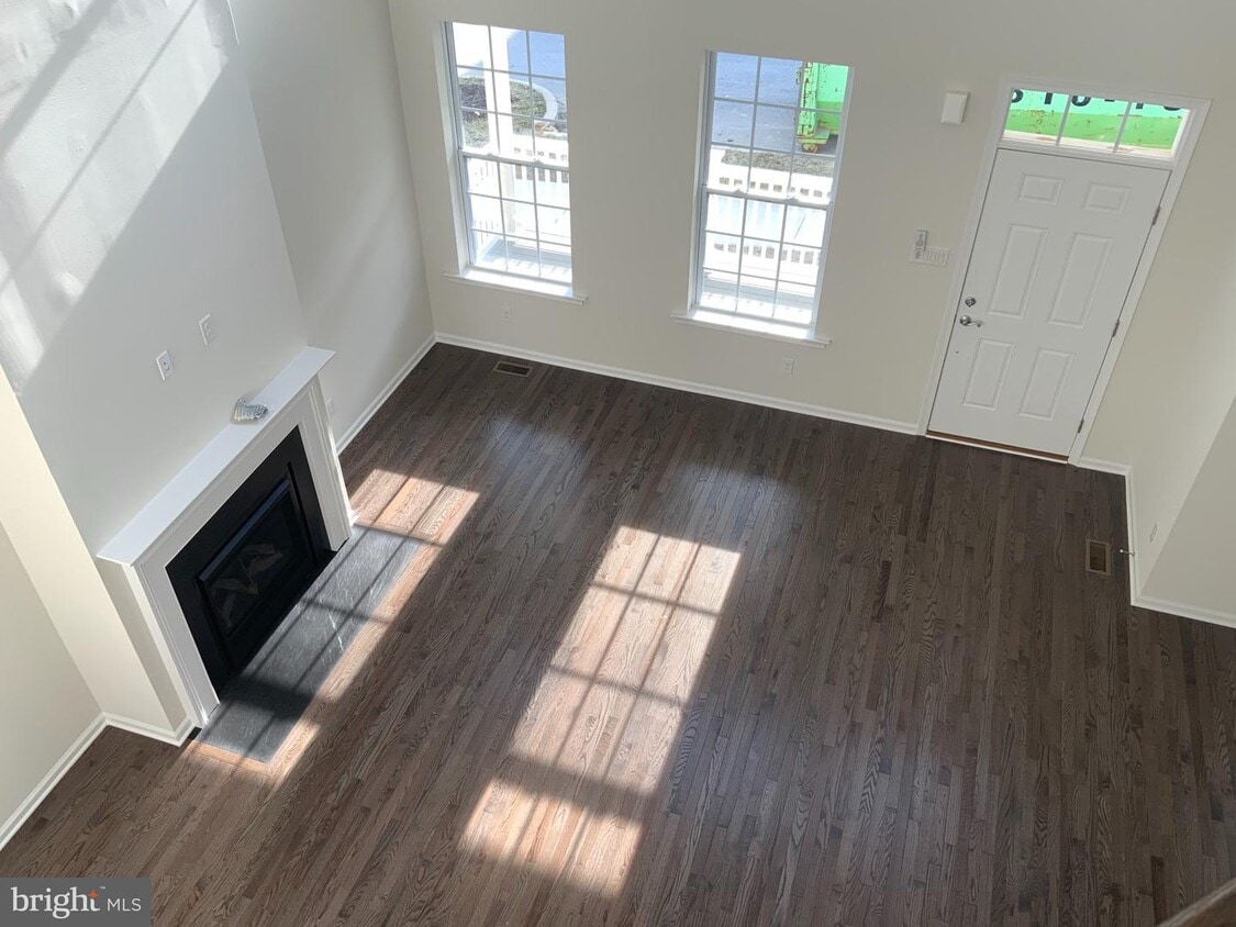 105 Shilling Ave, Malvern, PA 19355 Townhouse for Rent in Malvern, PA