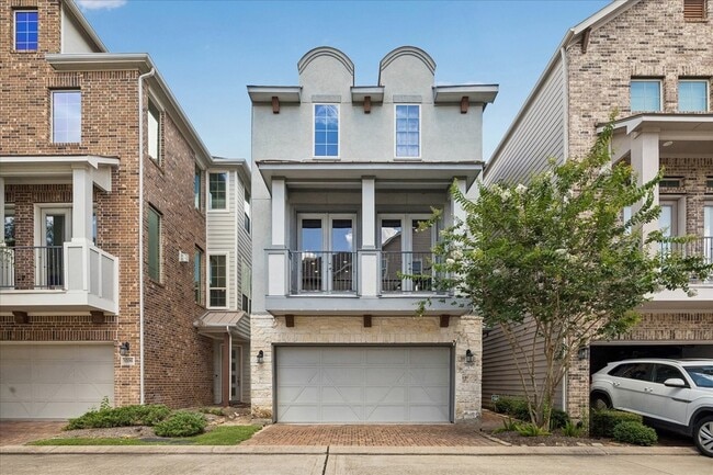 Photo - 1704 Oak Leaf Pass Drive Unit House