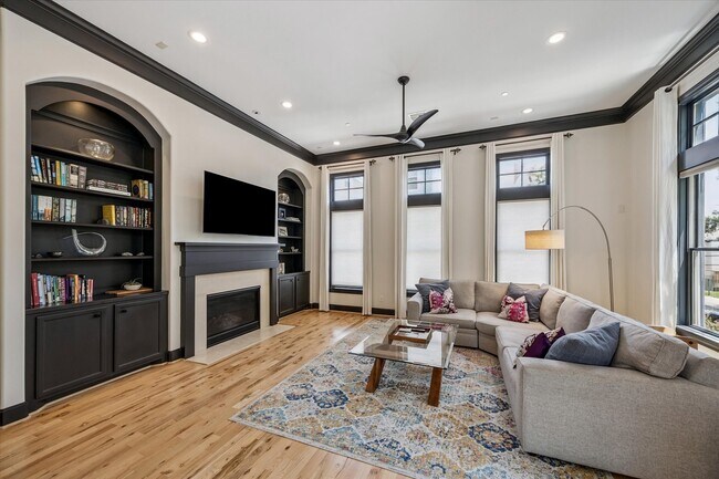 Foto del edificio - 1419 Oakdale St