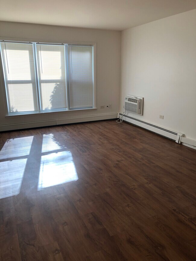 10807 S Pulaski Rd Unit 1, Chicago, IL 60655 Condo for Rent in