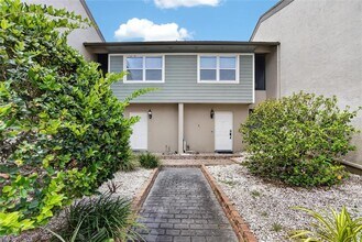 Building Photo - 1028 Apollo Beach Blvd