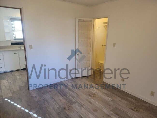 Foto del edificio - 512 Columbia St