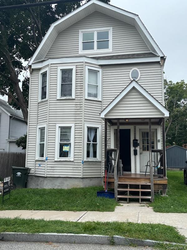 Building Photo - 64 Maple St