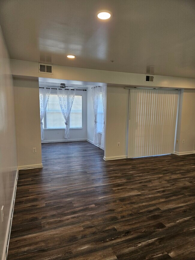 Foto del edificio - 2040 Alice Ave