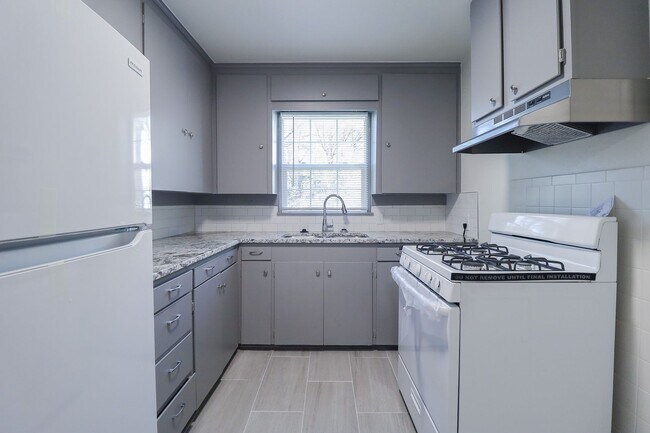 Building Photo - Spacious 3-Bed, 2.5-Bath Home in Tulsa – 1,555 Sq Ft, Section 8 Accepted!