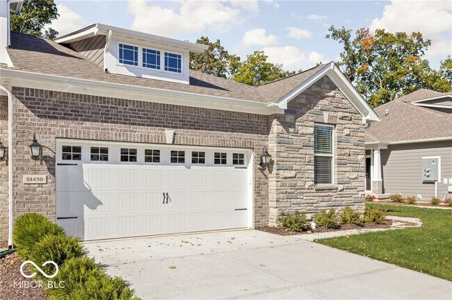 Foto del edificio - 14450 Treasure Creek Ln