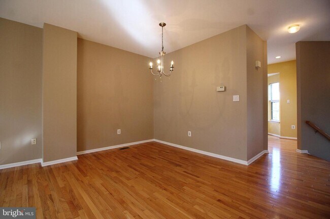 Building Photo - 20771 Deepwater Terrace