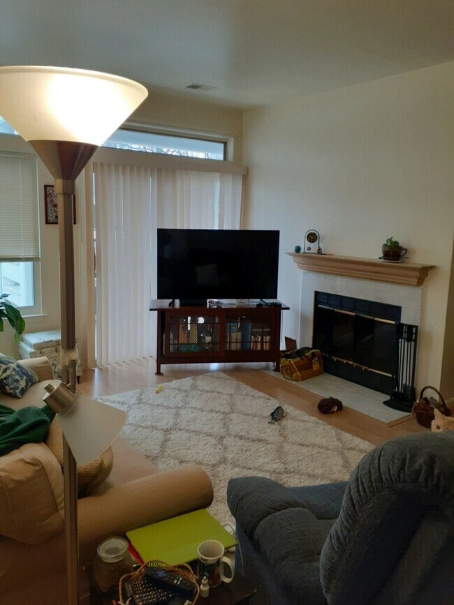 Building Photo - 12212 Fort Buffalo Cir