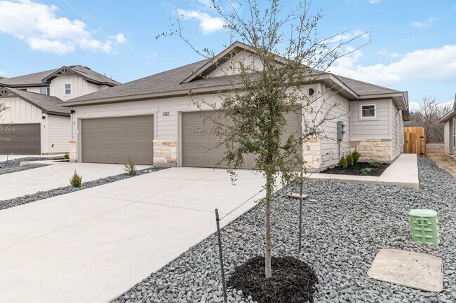 Foto del edificio - New Construction Townhome with High Ceilings & 2-Car Garage