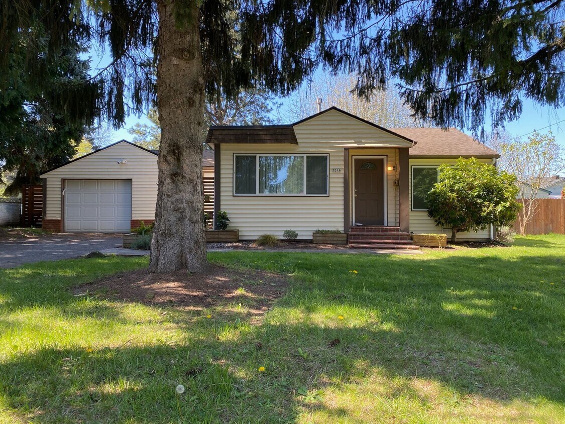 Foto principal - Beautiful Portland Bungalow 3bd/1bath, lar...