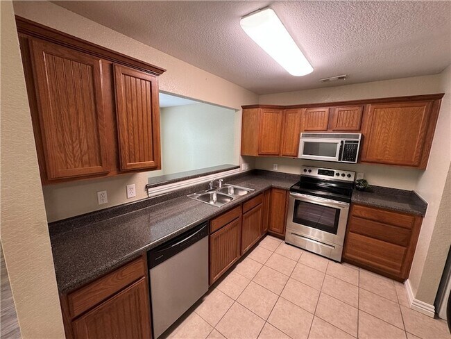 Foto del edificio - 902 S Wood Ave