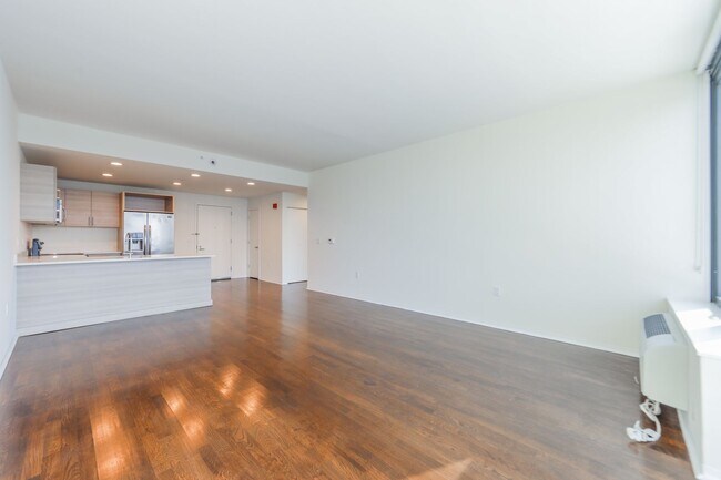 Building Photo - Hudson Lights (1Bdrm Den)