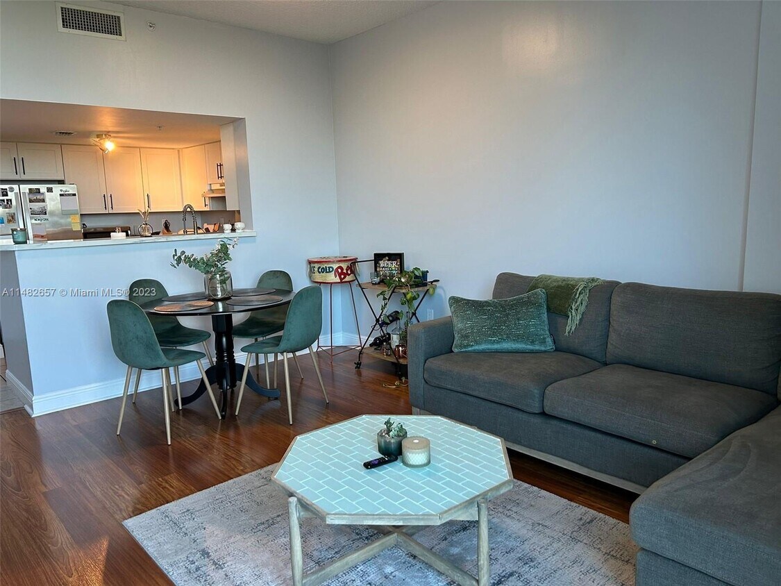 3000 Coral Way Unit 407, Coral Gables, FL 33145 Condo for Rent in