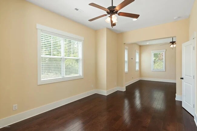 Foto del edificio - 6018 Shinnwood Rd