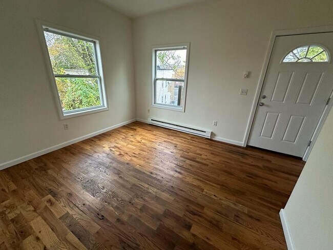 Photo - 18 Hazel St Apartment