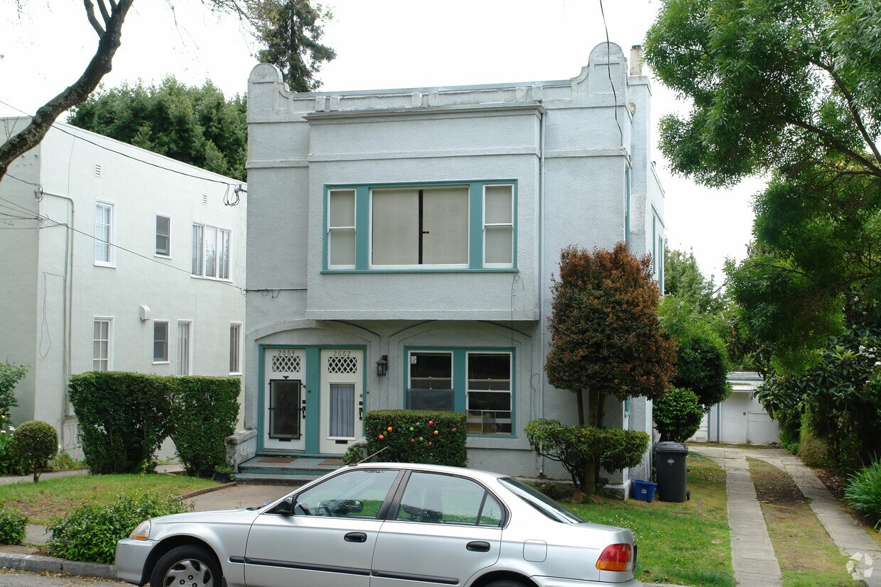 Foto del edificio - 2662-2664 Hilgard Ave