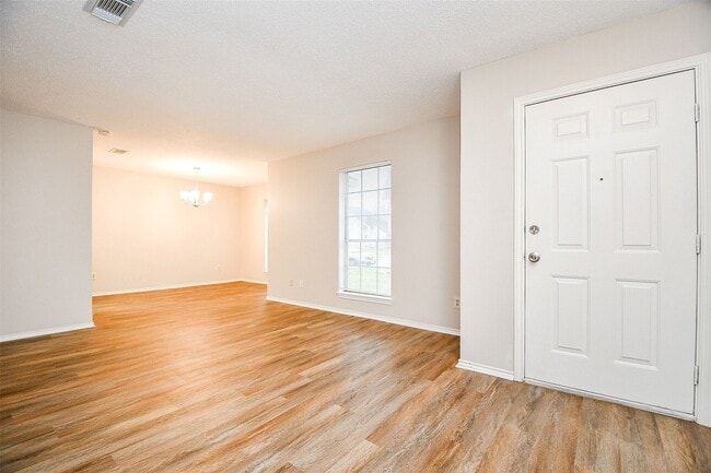 Building Photo - 11222 Broadsweep Dr