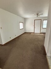 Building Photo - 2615 S Center St