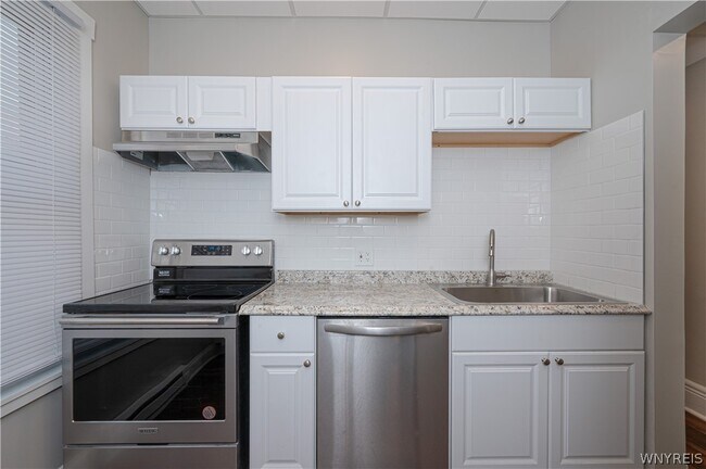 Foto del edificio - 2148 Main St