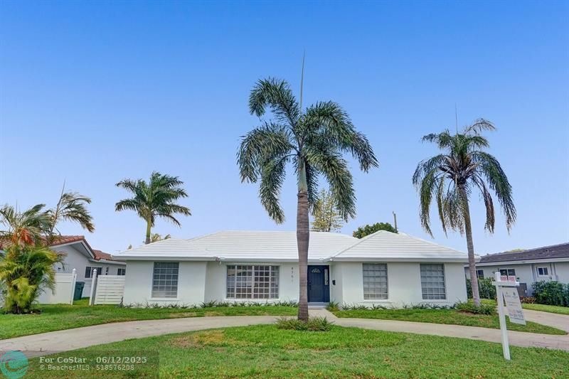 Primary Photo - 4751 NE 29th Ave