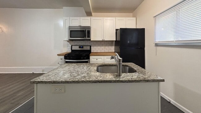 Photo - Beautiful 2 Bedroom House for Rent