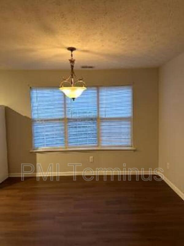 Building Photo - 1312 Telhurst Ct NW
