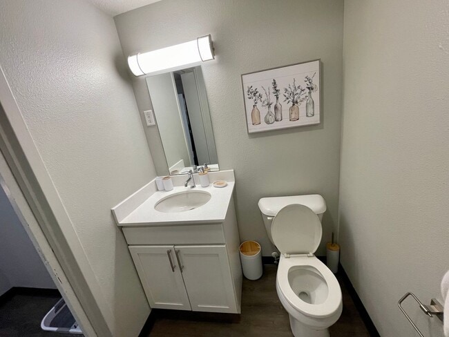 Interior Photo - The Lyon