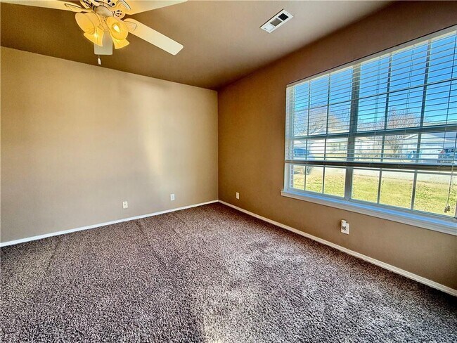 Building Photo - 29 Cheryl Cir