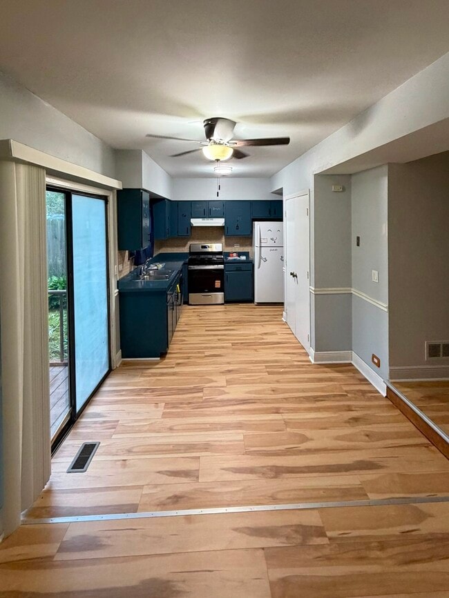 Building Photo - 1744 DeForest Ln