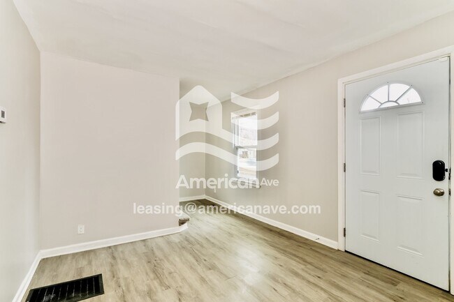 Foto del edificio - 2706 Algonquin Pkwy