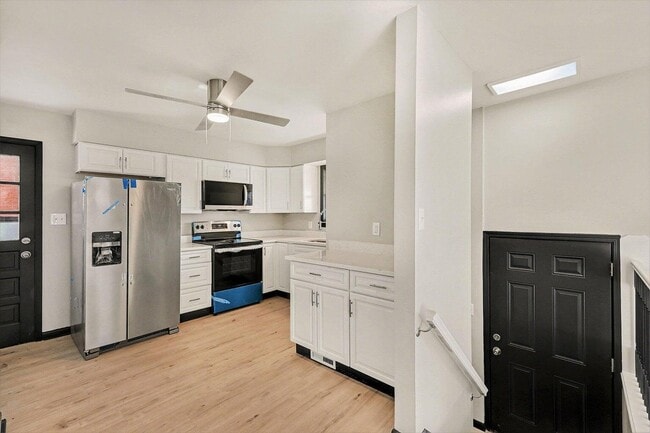 Building Photo - 472 Independence Station Rd