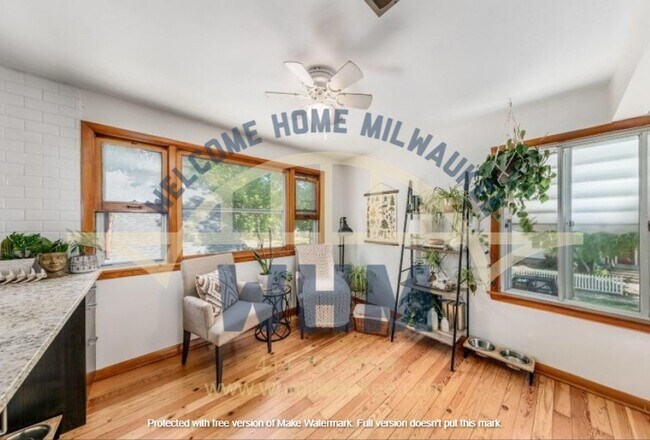 Foto del edificio - 3407 S Burrell St