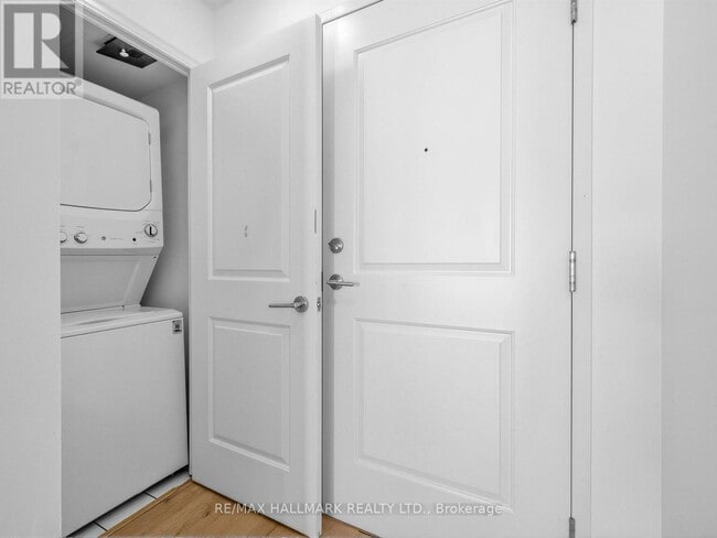 Building Photo - 75 E Liberty St