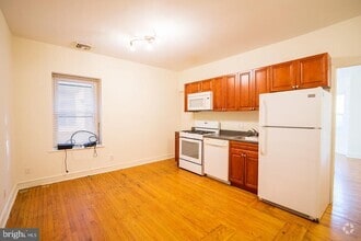 Building Photo - 4244 Spruce St